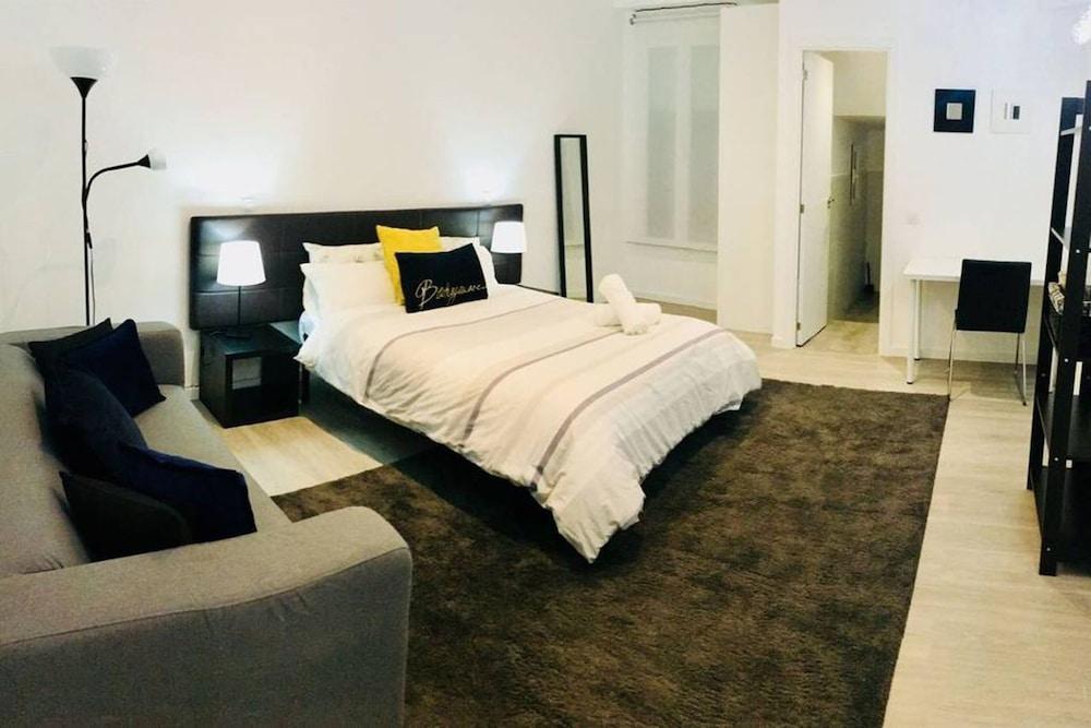 A And Z Juan De Mena (Adults Only) Otel Madrid Dış mekan fotoğraf
