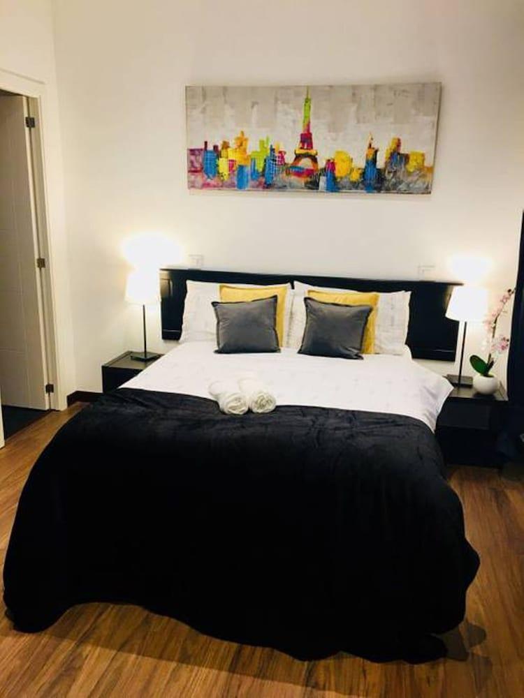 A And Z Juan De Mena (Adults Only) Otel Madrid Dış mekan fotoğraf